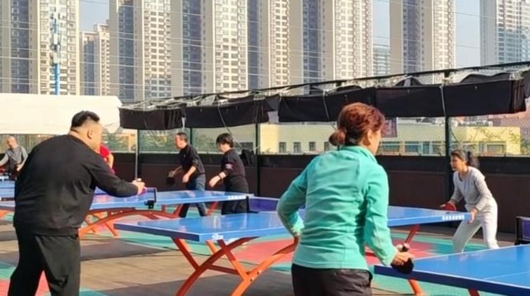 晒晒咱社区的美｜一张球桌背后的“治理经”：闲置空间“活”了，邻里关系“热”了