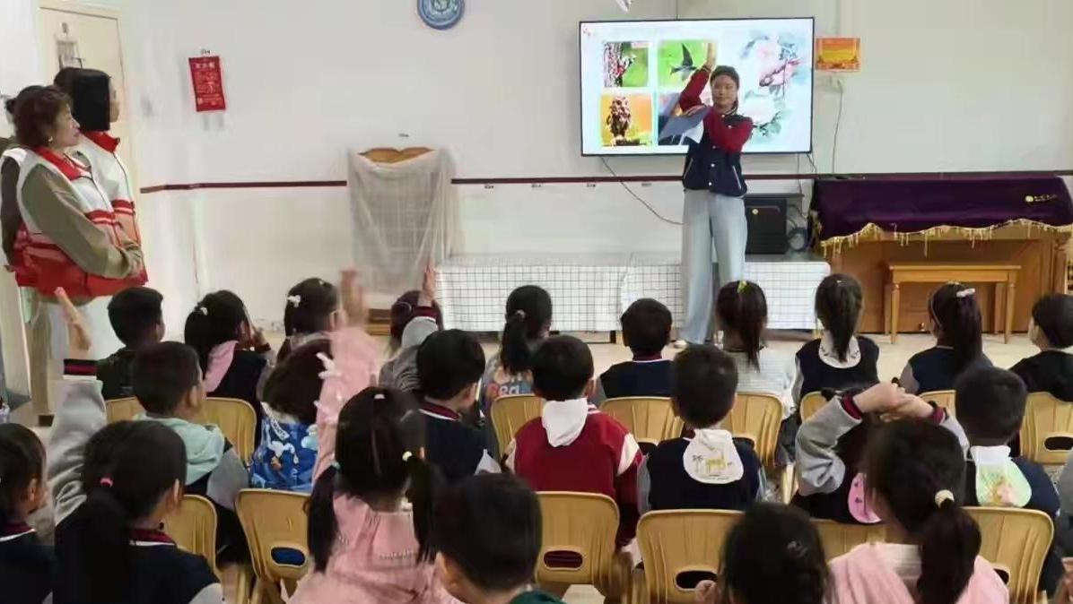 “西愿同行”志愿服务日：以志愿之名，暖邻里之心
