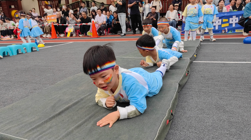 西安市第二保育院举办春季趣味运动会