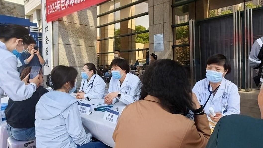 世界哮喘日：西安市红会医院开展世界防治哮喘日义诊活动