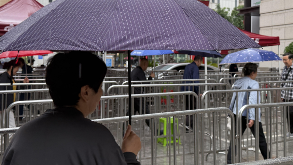 紧急提醒！陕西敬老优待证线下单点扎堆排队，线上办理免跑腿全免费