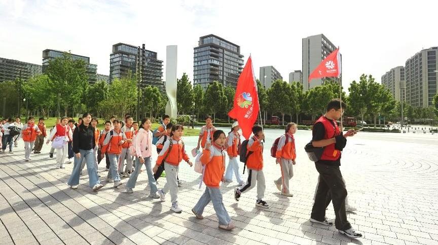 科技+思政融合！学子在实操中探索科学，用体验书写“崇尚科学、报效祖国”的答卷