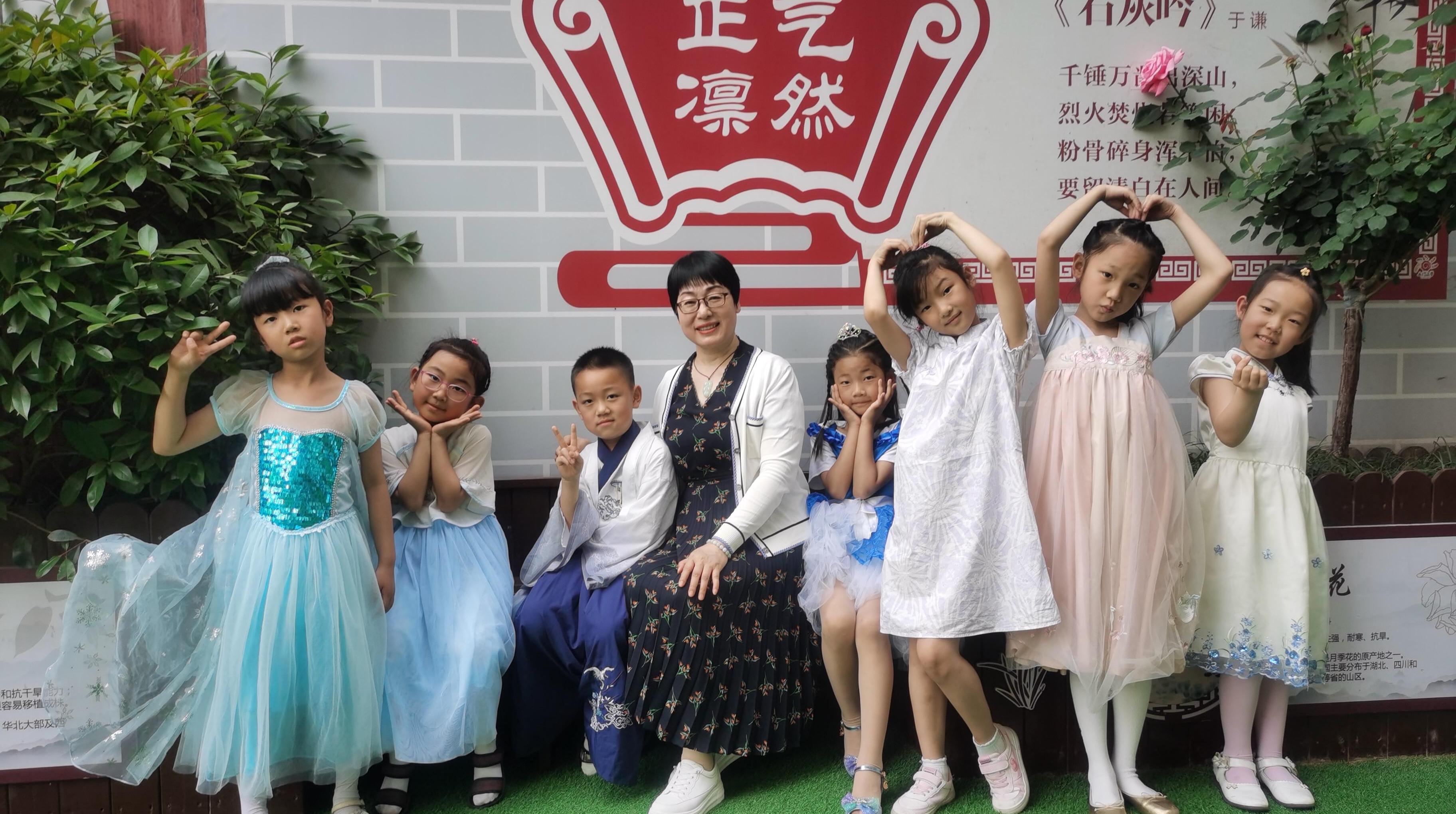 我心目中最棒的老师 | 西安市莲湖区土门小学魏建凌的三十年温情守望