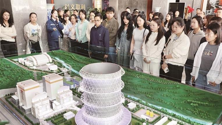 通讯员培训班麟游采风活动举行