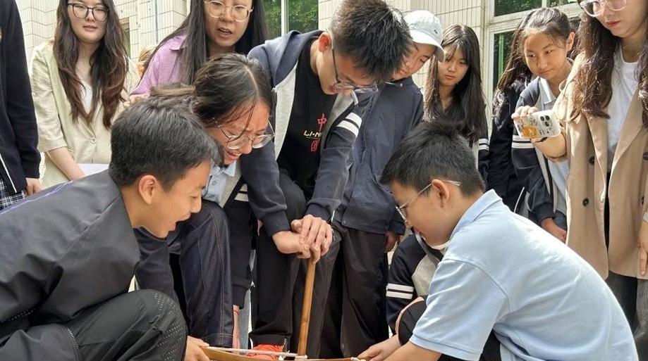 文博进课堂 半坡文明让中学生触摸史前烟火