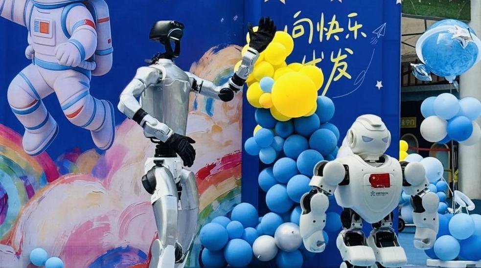 图集丨创意作品和文艺演出同台 定格七彩童年精彩瞬间