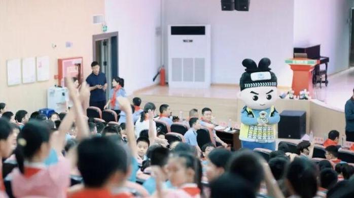 警校联动 护航平安成长