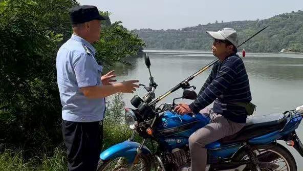 开展防溺水宣传 筑牢水域安全“防护堤”