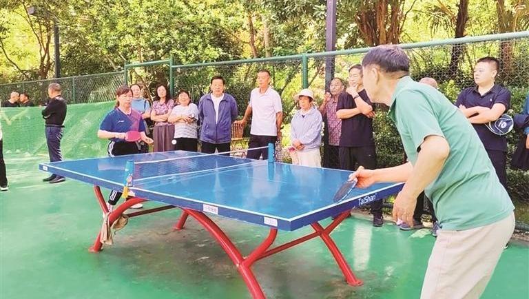 趣味运动会增进邻里情