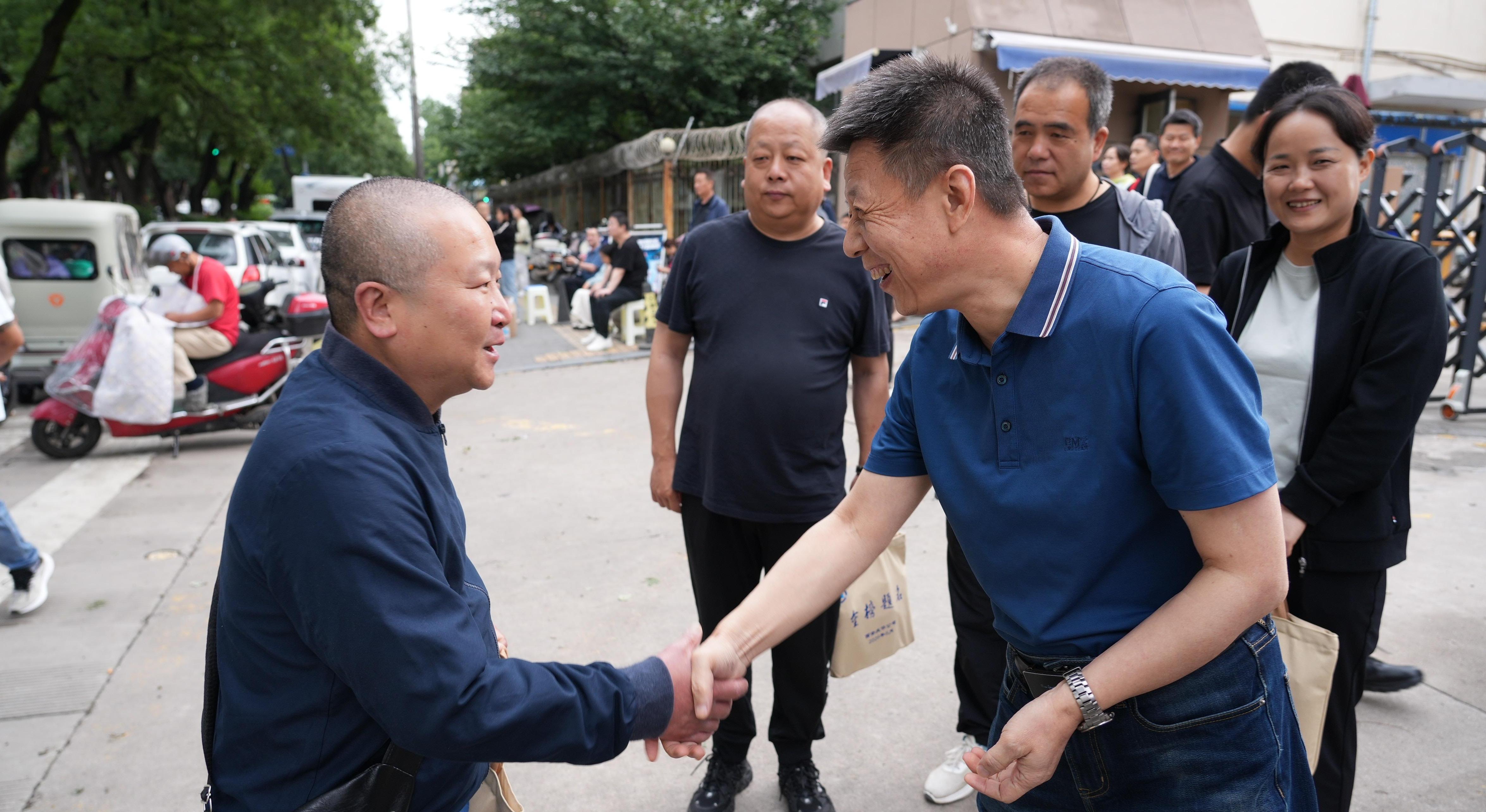 暖心礼包，给高考生送上“清凉祝福”