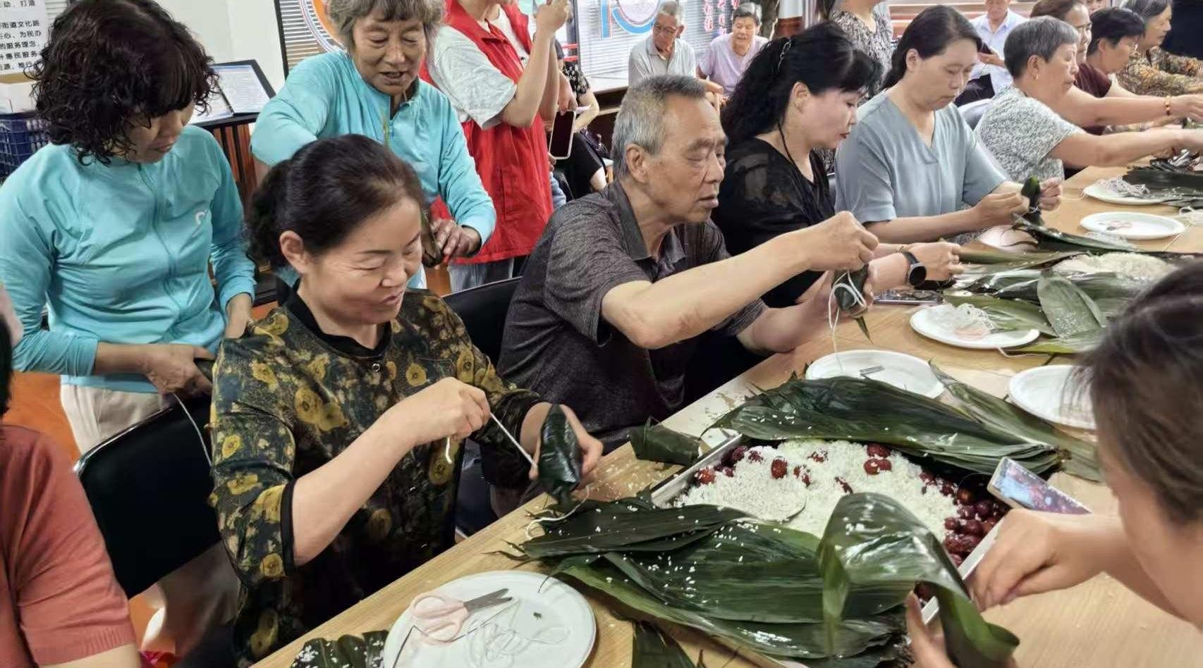 民俗体验趣味竞技齐上阵 公益义诊暖心服务迎端午
