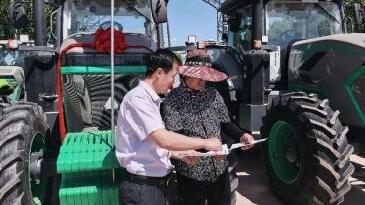 沃野三秦耕耘兴 惠农分期润万家