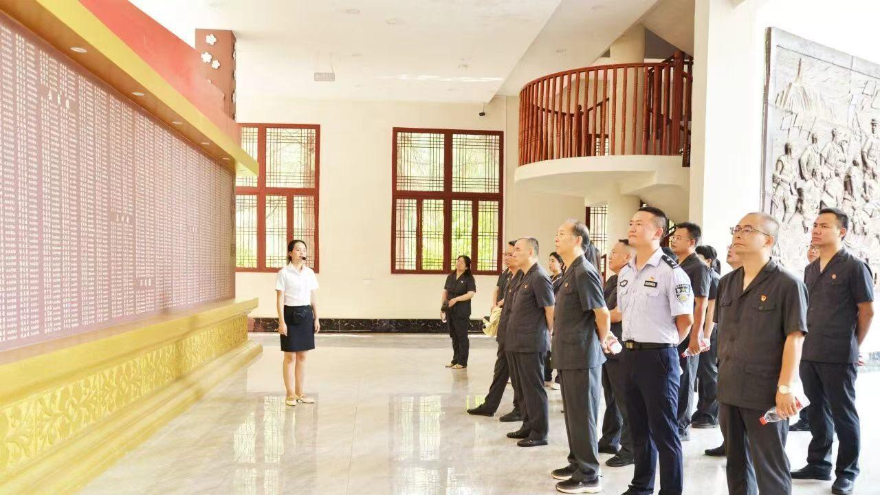 追寻红色足迹 汲取奋进力量