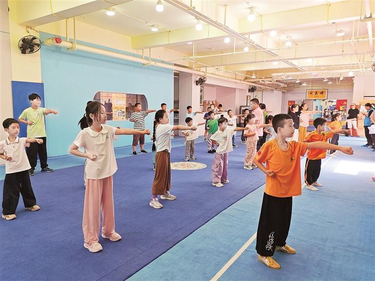 让孩子们在“家门口”畅享快乐暑假