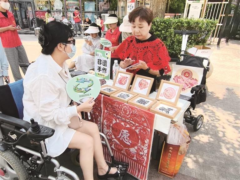 特殊集市传递温情