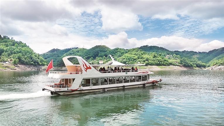 安康瀛湖：农旅融合绘就乡村振兴新图景