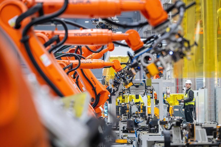 Xinhua Headlines: Smart tech, better lives: AI empowers China's common prosperity drive