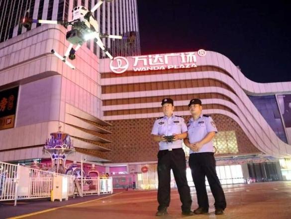 “平安套餐”守护辖区夏夜安全感