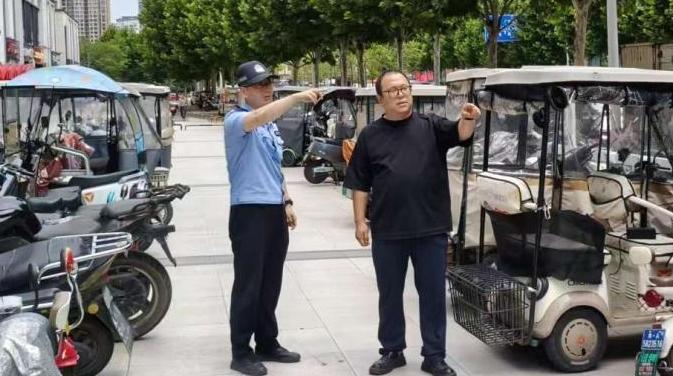 擦亮心中警徽｜他用脚步选点 召唤出41处技防“新哨兵”守护平安