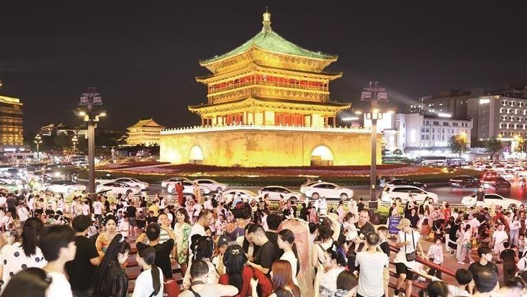 夜西安 古韵新潮魅力足