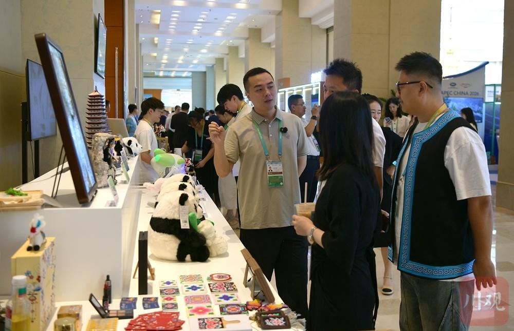 这个展览里，藏着四川文化数字化哪些“密码”？丨关注2026年APEC数字周系列活动