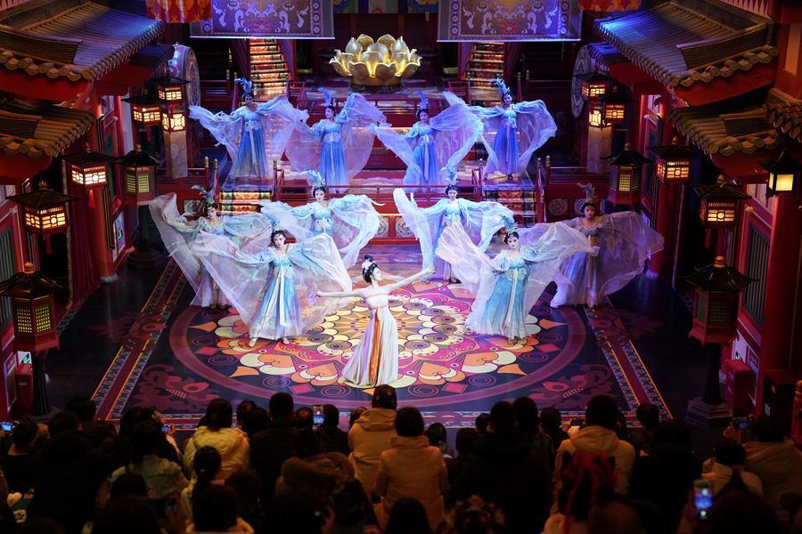 Xinhua Headlines: Traditional Chinese culture fuels immersive summer travel fervor