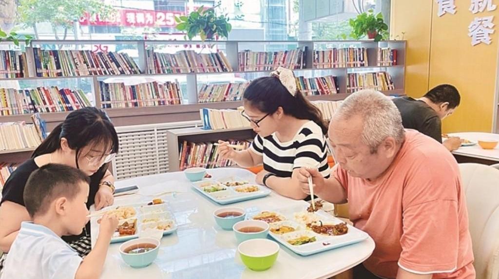武功县：幸福厨房烹出“贴心饭”