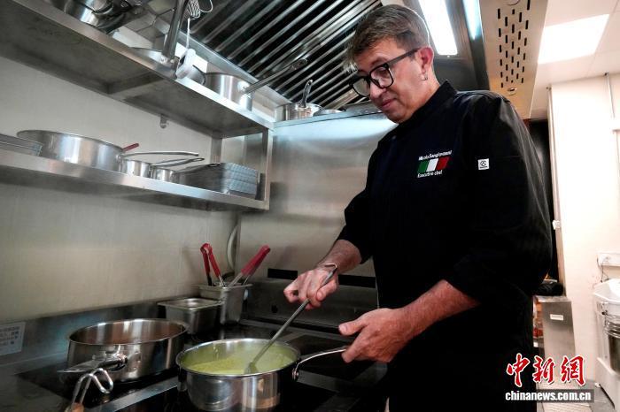 意大利餐饮顾问在华创业  用美食架起交流桥梁