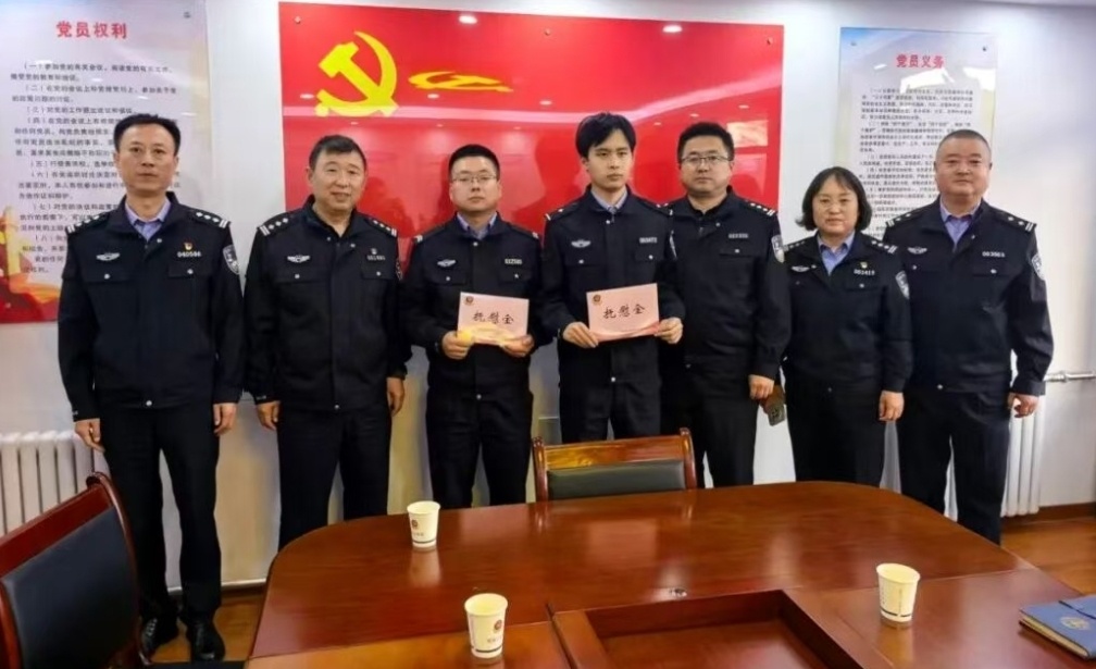 省市维权慰问组深入乾县公安局慰问因公受伤民辅警